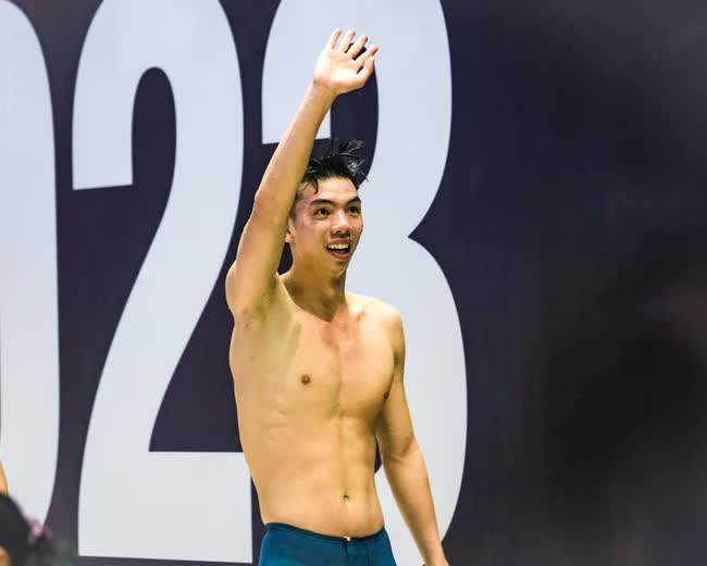 Tuyển bơi Việt Nam hái vàng SEA Games, hot boy Kim Sơn tiết lộ ý nghĩa hình xăm Olympic trên bắp tay - Ảnh 1.