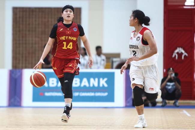 Fan Indonesia đồng loạt cảm ơn Việt Nam vì môn bóng rổ - Ảnh 1.