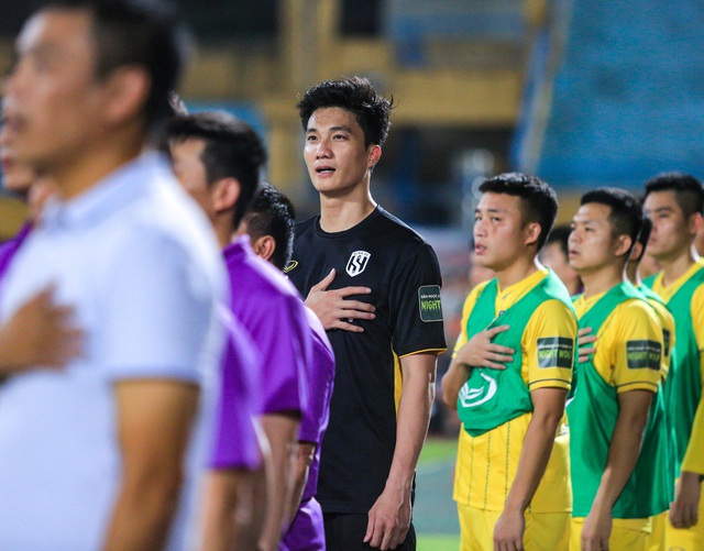 Nhâm Mạnh Dũng ghi bàn đầu tiên tại V.League 2023, góp công trong chiến thắng đậm của SLNA - Ảnh 11.