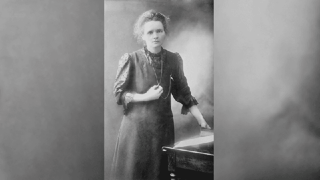 Tại sao Marie Curie lại được chôn trong quan tài lót chì dày 2,5 mm khi qua đời?