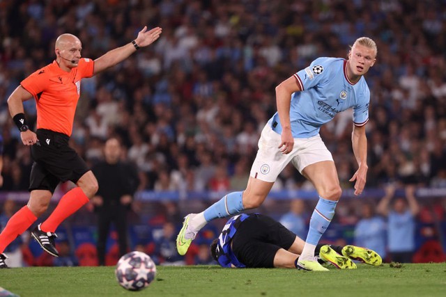 Haaland xuất sắc nhưng Messi xứng đ&aacute;ng gi&agrave;nh Quả b&oacute;ng v&agrave;ng 2023 - Ảnh 2.