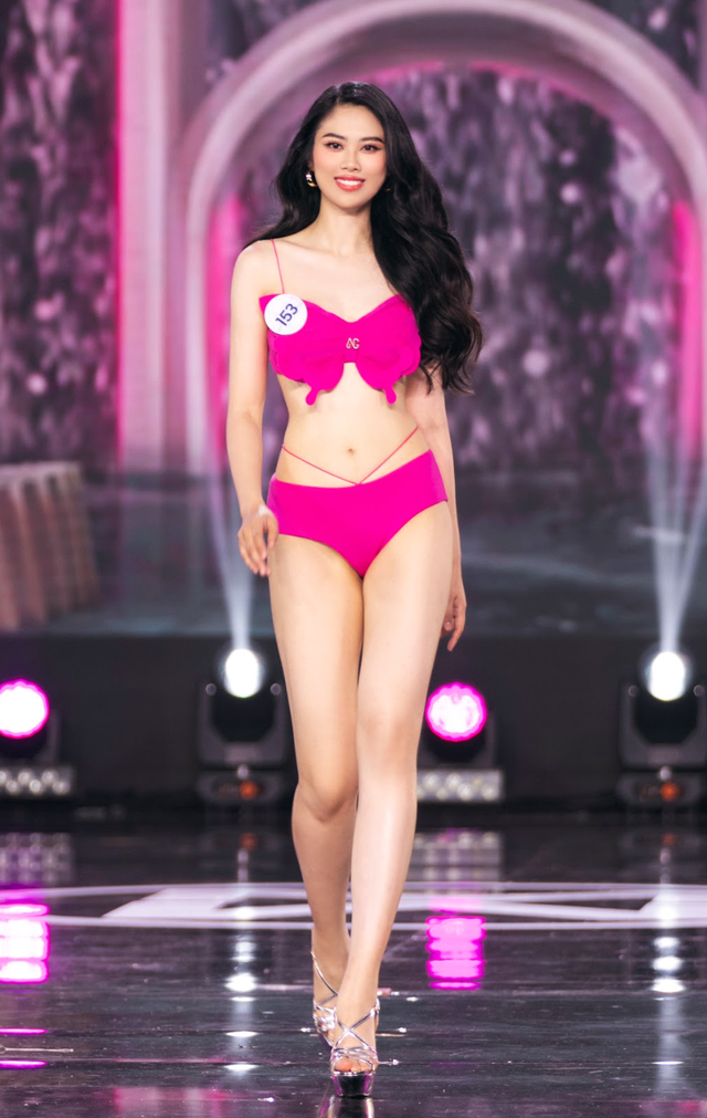 Toàn cảnh chung khảo Miss World Vietnam: Bùng nổ với loạt phần thi mãn nhãn, Top 40 chính thức lộ diện - Ảnh 11.