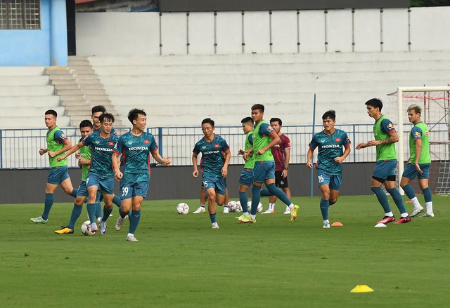 HLV yêu cầu các thủ môn ĐT Việt Nam học theo Văn Lâm - Ảnh 11.