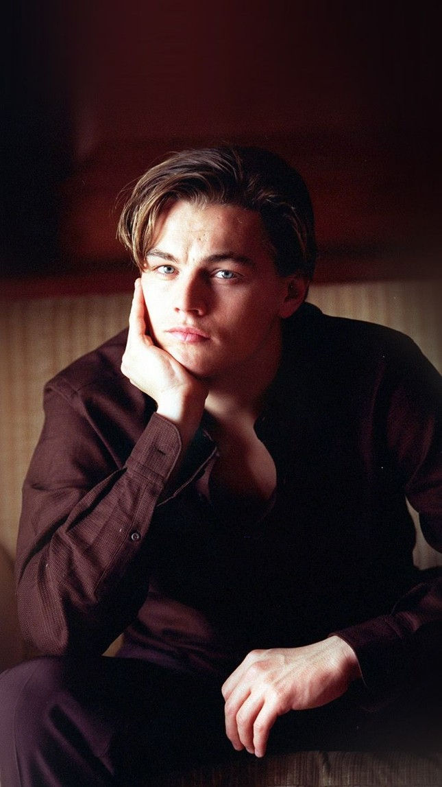 Th&acirc;n h&igrave;nh Leonardo DiCaprio tuổi 49 - Ảnh 6.