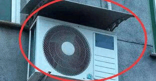 Trời mưa rào rào, có nên che chắn cục nóng điều hòa? - Ảnh 1.