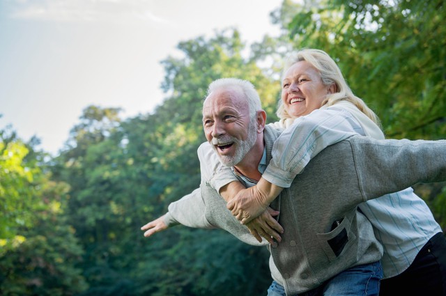 Forbes liệt kê 10 bí quyết sống thọ của những người nhiều tuổi nhất thế giới - Ảnh 3.