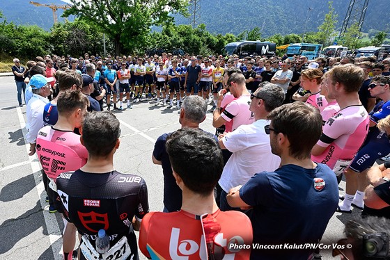 Tay đua Gino Mader “tử nạn” trên đường đua sau tai nạn kinh hoàng ở giải xe đạp Tour de Suisse 2023 - Ảnh 4.