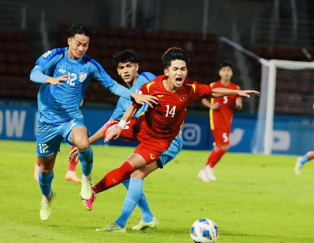 U17 Việt Nam đánh rơi chiến thắng đầy tiếc nuối trước U17 Ấn Độ tại U17 châu Á - Ảnh 8.