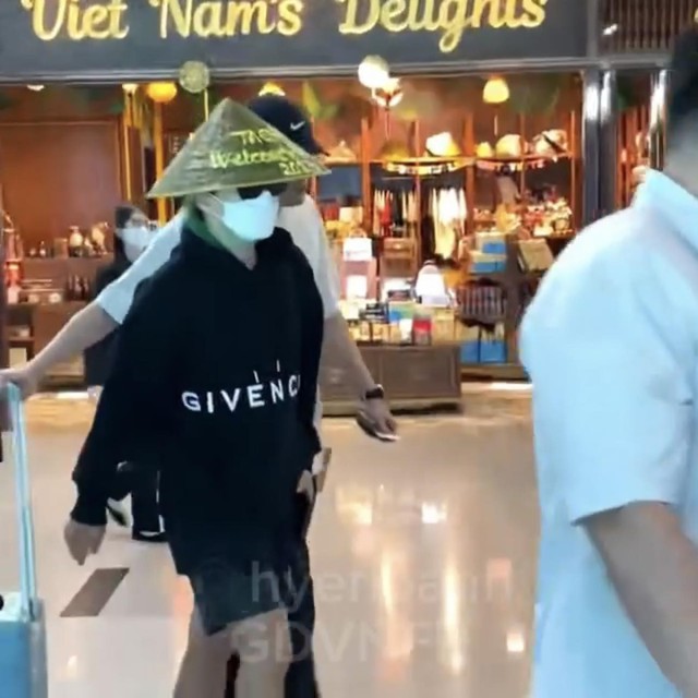 Taeyang (BIGBANG) mê mẩn Việt Nam: Hết lời khen fan Việt, “đắm chìm” với món phở và loạt tương tác đáng yêu! - Ảnh 6.
