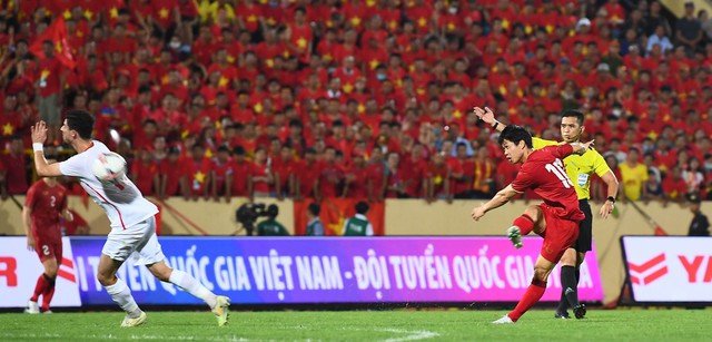 Công Phượng vẫn chưa nở hoa, ôm mặt đầy tiếc nuối vì những cú sút không thành bàn - Ảnh 2.