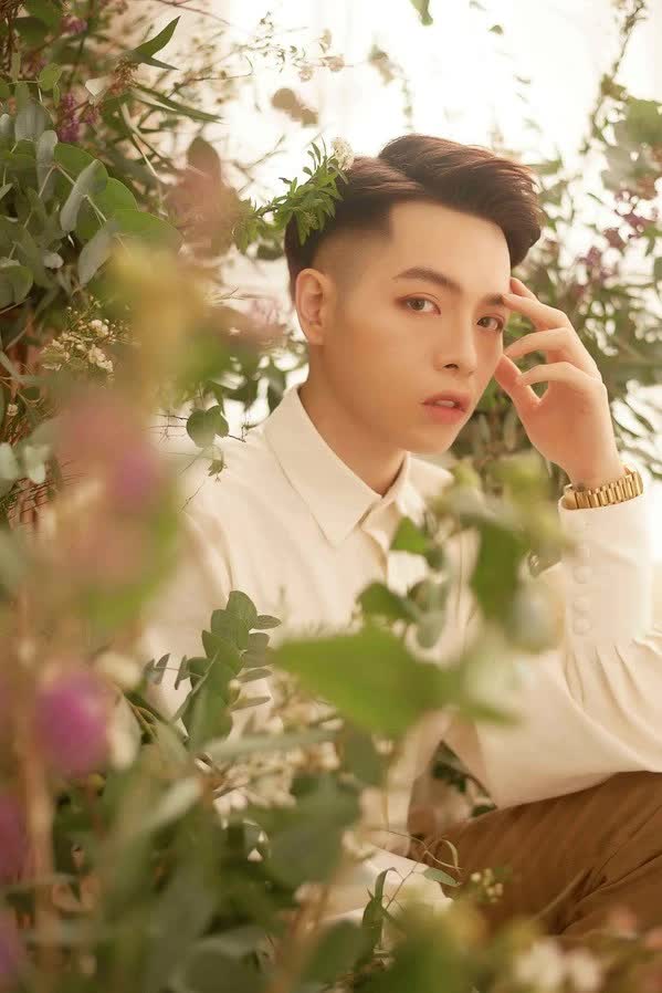 Sao nam từng bị ám ảnh ngoại hình nhưng sự nghiệp quay ngoắt 180 độ nhờ phẫu thuật thẩm mỹ - Ảnh 5.