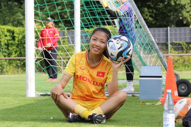 Huỳnh Như tích cực phục hồi chấn thương, chạy đua thời gian cho World Cup - Ảnh 1.