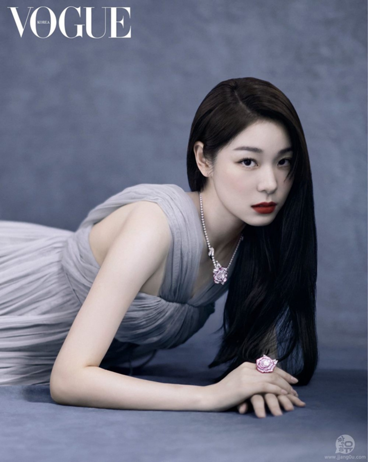 Huyền thoại trượt băng Kim Yuna khoe vẻ thanh lịch, quyến rũ trên tạp chí Elle - Ảnh 4.