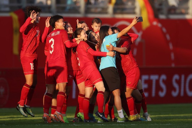 Thanh Nhã xé lưới thủ môn top 5 thế giới, ĐT nữ Việt Nam thua trên thế thắng, tự tin bước vào World Cup - Ảnh 4.