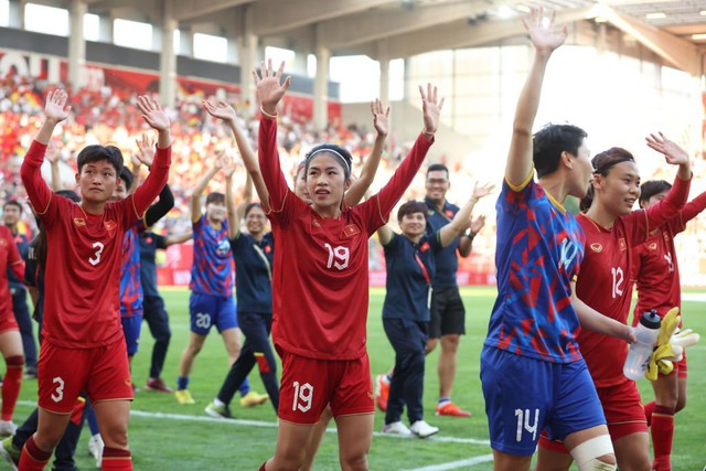 Thanh Nhã xé lưới thủ môn top 5 thế giới, ĐT nữ Việt Nam thua trên thế thắng, tự tin bước vào World Cup - Ảnh 3.