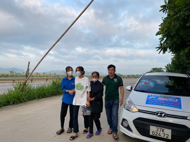 Nữ sinh xin xuất viện đi thi d&ugrave; đang sốt 39 độ - Ảnh 3.