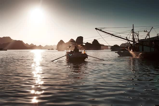 Làng chài Việt lọt top những ngôi làng cổ tích đẹp như tranh trên thế giới: Có cả núi và biển, cách Hà Nội chỉ 2 giờ chạy xe - Ảnh 7.