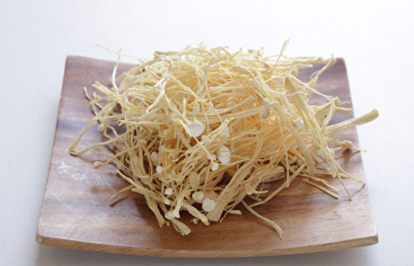 Loại nấm có tác dụng giải độc, hỗ trợ giảm cân và làm đẹp rất quen thuộc trong các món lẩu - Ảnh 3.