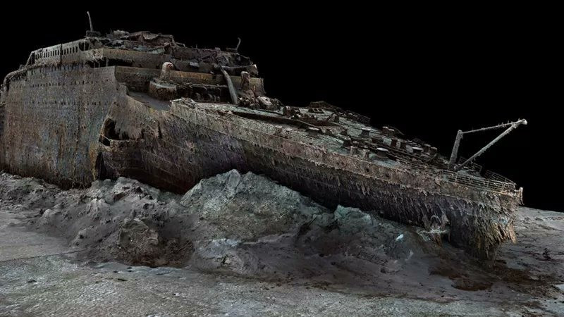Titanic sẽ trông ra sao nếu bị rút cạn nước xung quanh: Công nghệ 3D cho thấy biểu tượng một thời của ngành công nghiệp hàng hải sẽ trông ra sao ở trên bờ