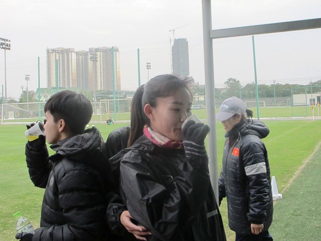 Đội tuyển nữ Việt Nam đối mặt với thời tiết 0 độ C khi thi đấu tại World Cup 2023 - Ảnh 1.