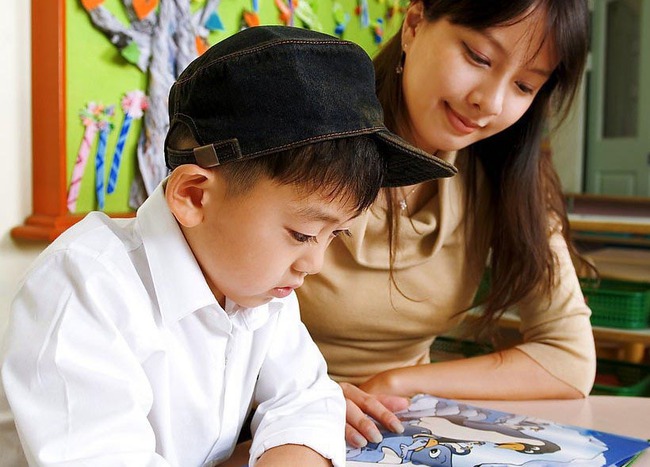 Cha mẹ th&ocirc;ng minh sẽ dạy con điều n&agrave;y c&agrave;ng sớm c&agrave;ng tốt: Con lớn l&ecirc;n kiếm được nhiều tiền - Ảnh 1.