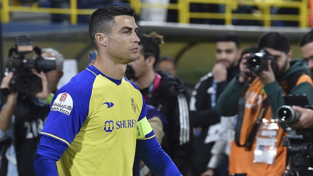Đội bóng của Ronaldo bị phạt vì xù tiền chuyển nhượng - Ảnh 1.
