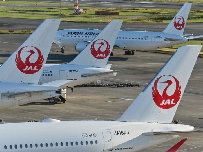 Japan Airlines không muốn hành khách mang theo quần áo, lý do là gì?