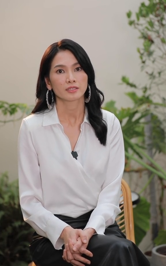 Anh Thư bức xúc vì bị học trò Vũ Thu Phương gọi bằng tên trống không tại The Face Vietnam 2023 - Ảnh 2.