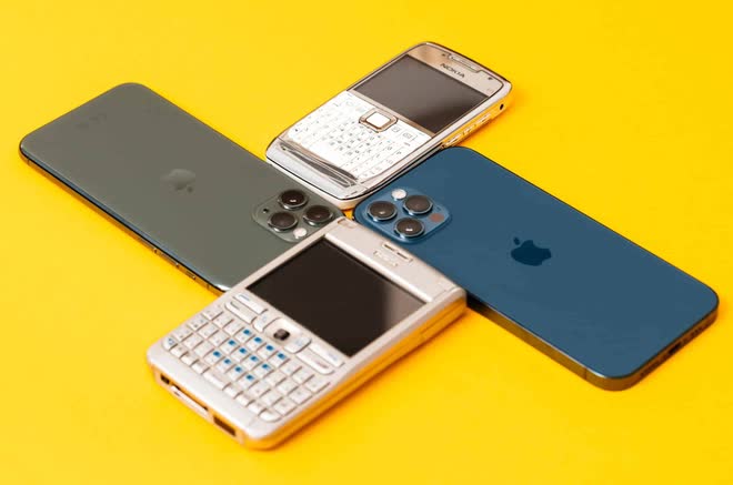 iPhone vài năm tới sẽ giống thiết kế Nokia cục gạch ngày xưa, tất cả chỉ vì một quy định mới? - Ảnh 1.