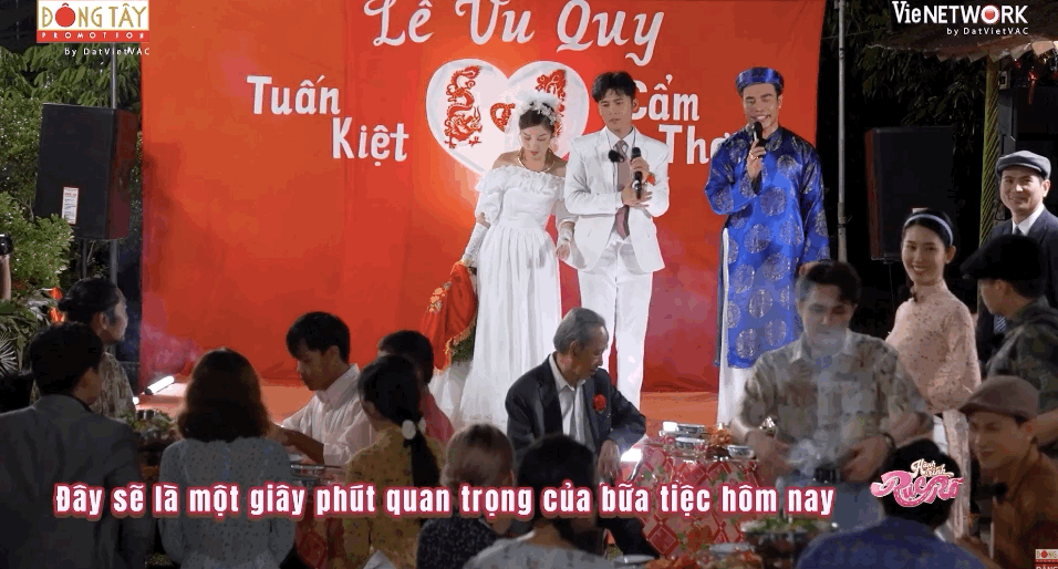 Toàn cảnh lễ cưới độc lạ của Puka - Gin Tuấn Kiệt: Cặp đôi nhận sính lễ cực khủng, Trường Giang nói 1 câu gây tò mò - Ảnh 8.