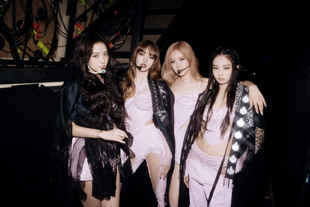 Diva l&agrave;ng nhạc Việt &ldquo;ngả mũ trước BLACKPINK khi xem concert tại Ph&aacute;p - Ảnh 5.
