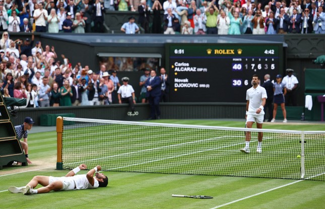 Vô địch Wimbledon, Alcaraz thiết lập nhiều cột mốc khó tin trong sự nghiệp - Ảnh 2.