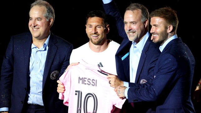 CĐV chi gần 3 tỷ đồng cho tấm v&eacute; xem Messi ra mắt Inter Miami - Ảnh 1.