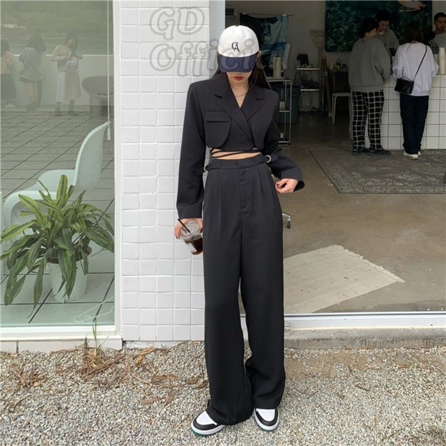 10 bộ đồ đẹp hết &yacute; của d&agrave;n mỹ nh&acirc;n c&ocirc;ng sở, gi&uacute;p chị em c&oacute; th&ecirc;m &yacute; tưởng l&ecirc;n đồ đi l&agrave;m - Ảnh 19.