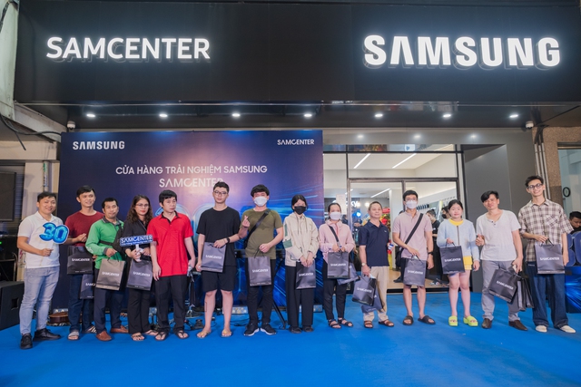 Không khí náo nhiệt trong ngày khai trương cửa hàng trải nghiệm Samsung SamCenter thứ 30 - Ảnh 5.