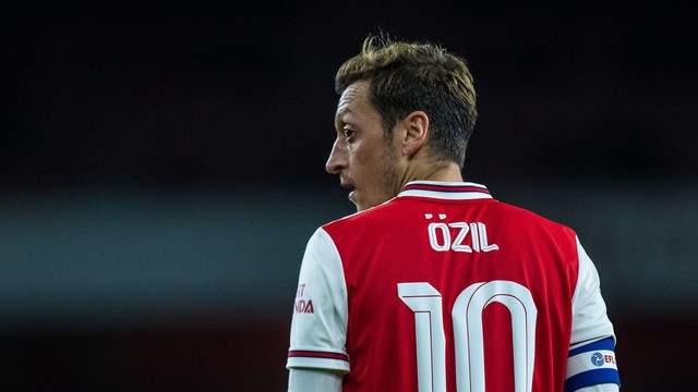 Mesut Ozil và sự nghiệp thăng trầm của tiền vệ được mệnh danh là Vua kiến tạo - Ảnh 3.