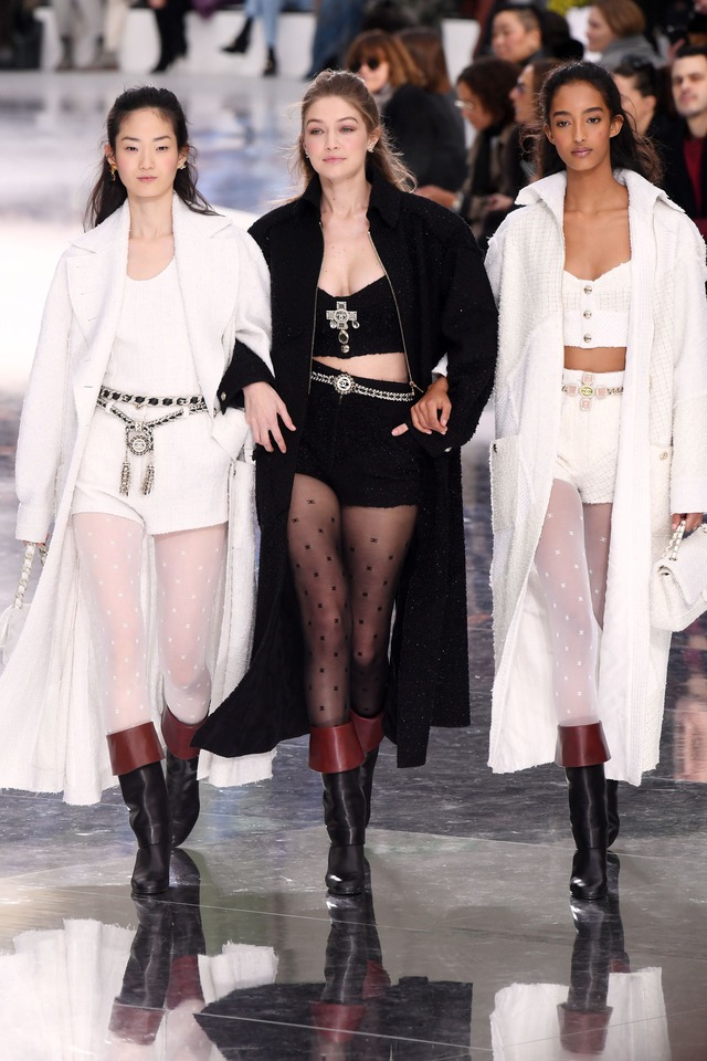 Bạn thân Jennie: Người mẫu châu Á đầu tiên tạo kỷ lục ở show Chanel, rất có duyên với thời trang cao cấp - Ảnh 3.