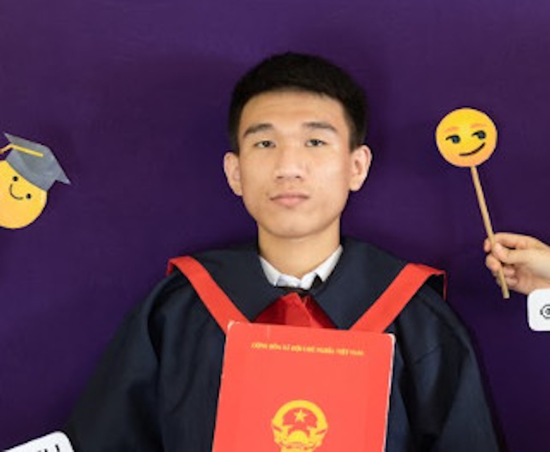 全国の総代7人のうち6人は村の学校の出身である - 写真2。 全国の総代7人のうち6人は村の学校の出身である - 写真2。
