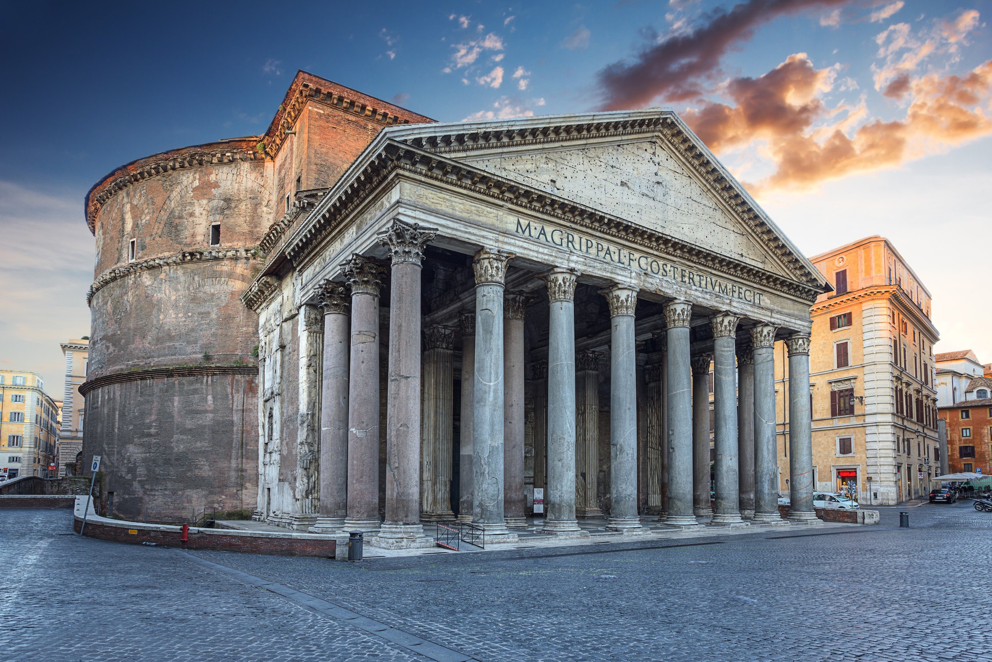 Tại sao bê tông La Mã từ 2.000 năm trước bền hơn bê tông hiện đại?