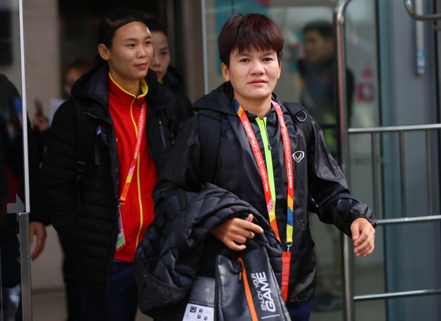 Thanh Nhã trở lại sau ốm, đội tuyển nữ Việt Nam được CĐV tiếp thêm sức mạnh trước trận với ĐT nữ Mỹ - Ảnh 10.
