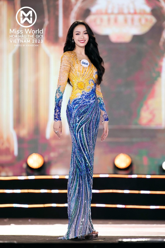 Học vấn top 3 Miss World Vietnam 2023: Người giỏi ngoại ngữ, người đi dạy thêm phụ giúp gia đình - Ảnh 2.