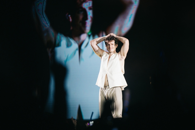 Charlie Puth khoe khoảnh khắc cháy hết mình tại Việt Nam ở đại nhạc hội 8Wonder - Ảnh 6.