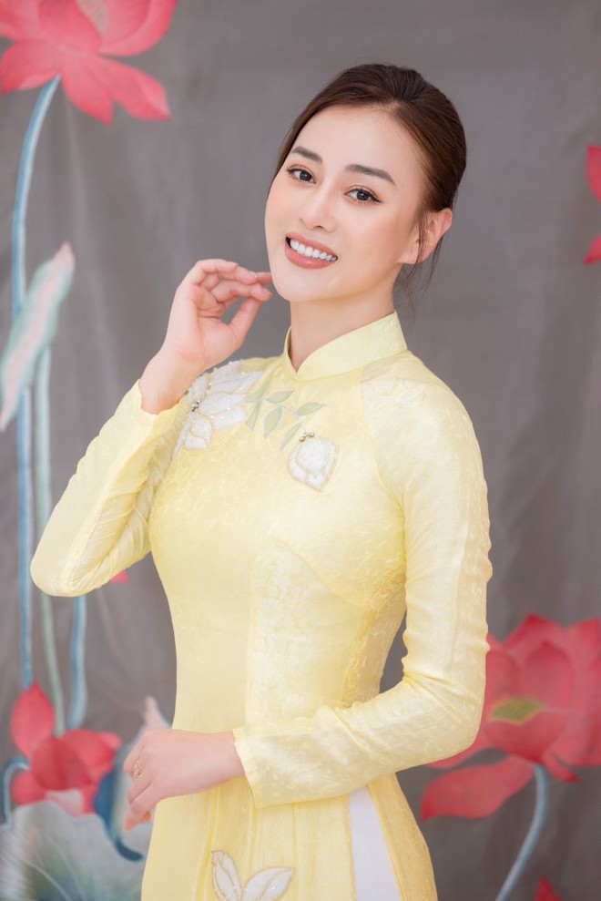 Những hình ảnh đầu tiên trong lễ ăn hỏi Phương Oanh - Shark Bình: Cô dâu lộ diện, Hoa hậu Ngọc Hân góp mặt! - Ảnh 11.