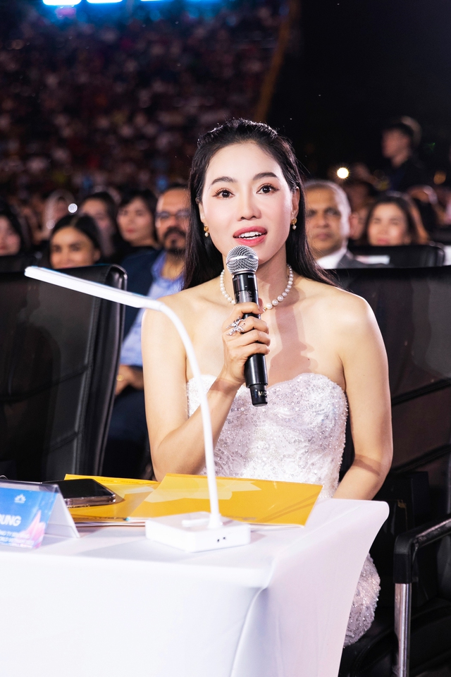 Bà Phạm Kim Dung: Trình ngoại ngữ của top 3 Miss World Vietnam 2023 không giỏi như các năm trước nhưng... - Ảnh 3.
