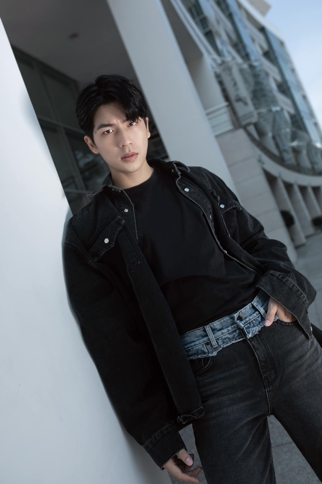 Hotboy đ&oacute;ng phim mới của VFC: Từng l&agrave; bạn trai H&ograve;a Minzy, chuẩn gương mặt H&agrave;n Quốc - Ảnh 8.