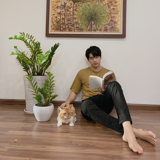 Hotboy đ&oacute;ng phim mới của VFC: Từng l&agrave; bạn trai H&ograve;a Minzy, chuẩn gương mặt H&agrave;n Quốc - Ảnh 3.