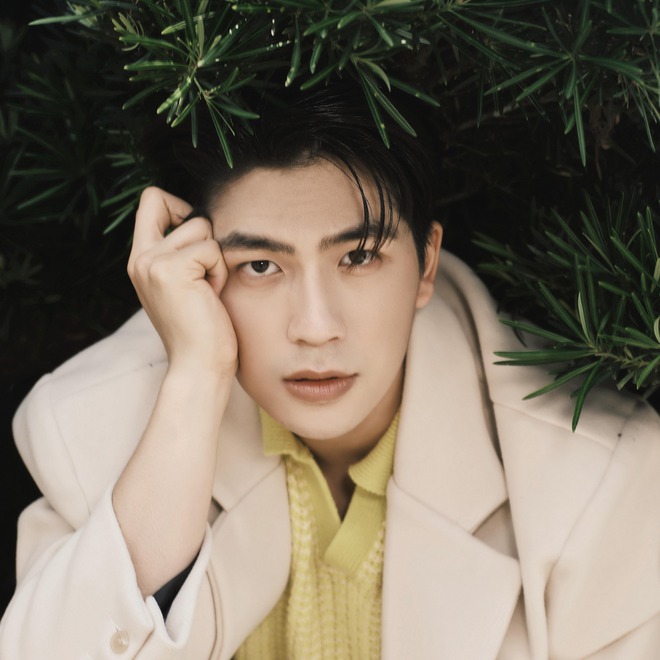 Hotboy đ&oacute;ng phim mới của VFC: Từng l&agrave; bạn trai H&ograve;a Minzy, chuẩn gương mặt H&agrave;n Quốc - Ảnh 14.