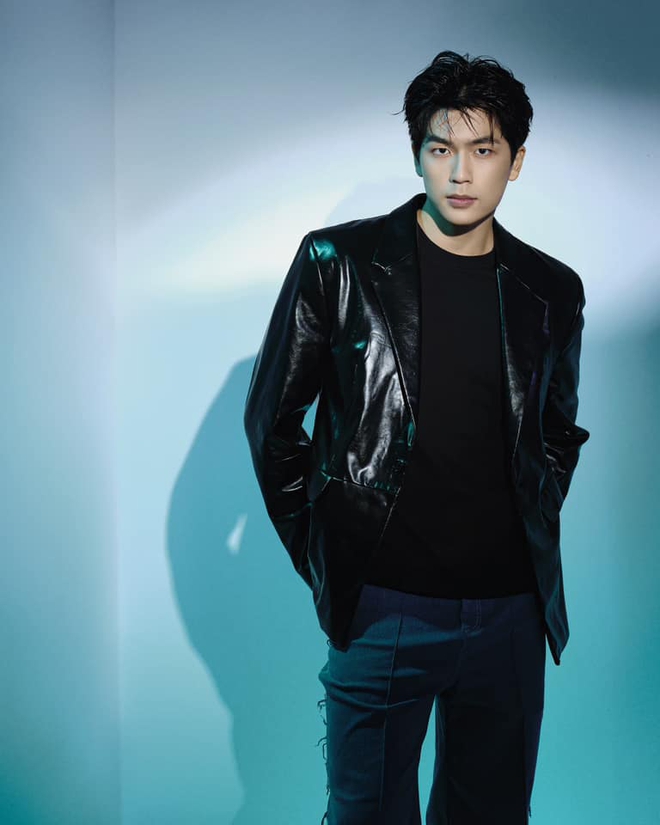 Hotboy đ&oacute;ng phim mới của VFC: Từng l&agrave; bạn trai H&ograve;a Minzy, chuẩn gương mặt H&agrave;n Quốc - Ảnh 12.