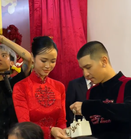 Cường Seven và Vũ Ngọc Anh tổ chức lễ hỏi tại Hà Nội: Cô dâu nền nã sánh đôi chú rể điển trai - Ảnh 3.