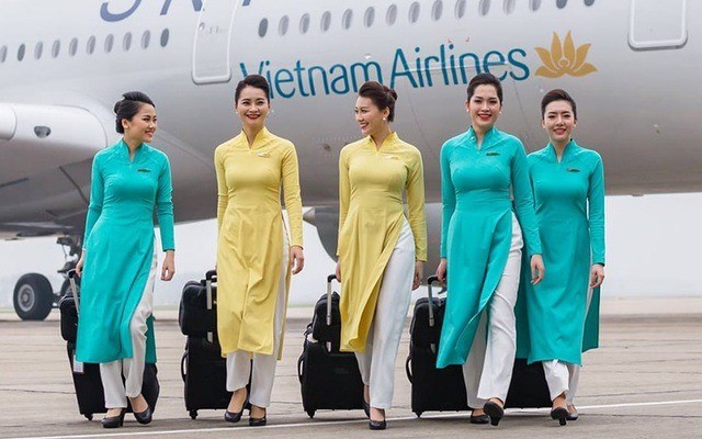 Những quy định bắt buộc đối với tiếp viên hàng không - Ảnh 2.